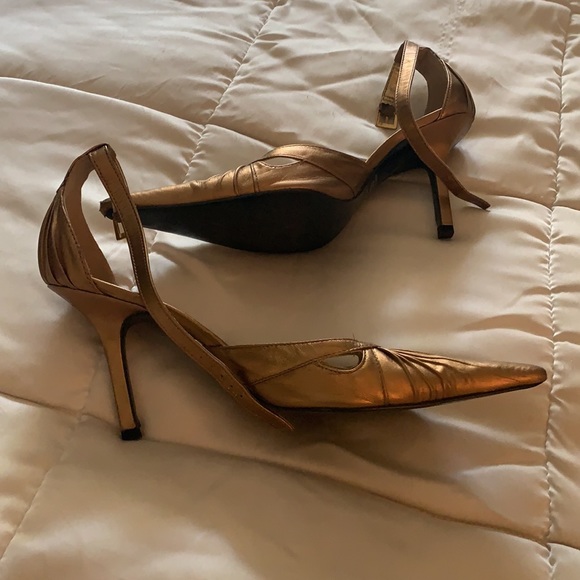 Pointed high heels - Picture 3 of 3